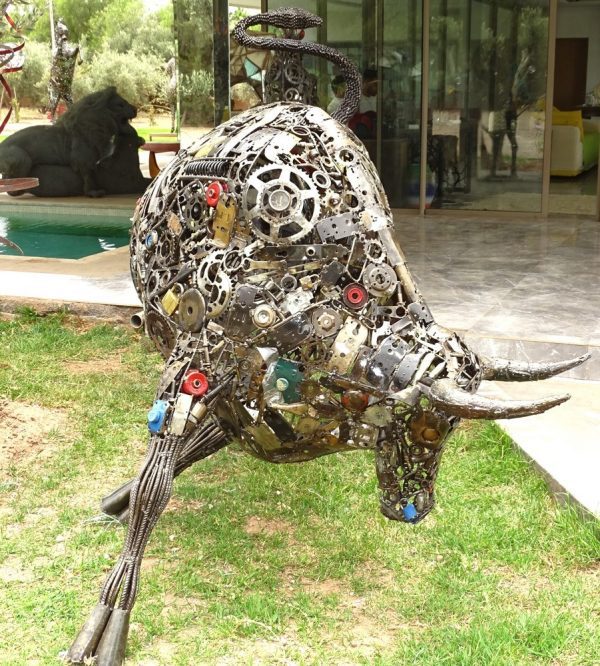 Metal art sculpture