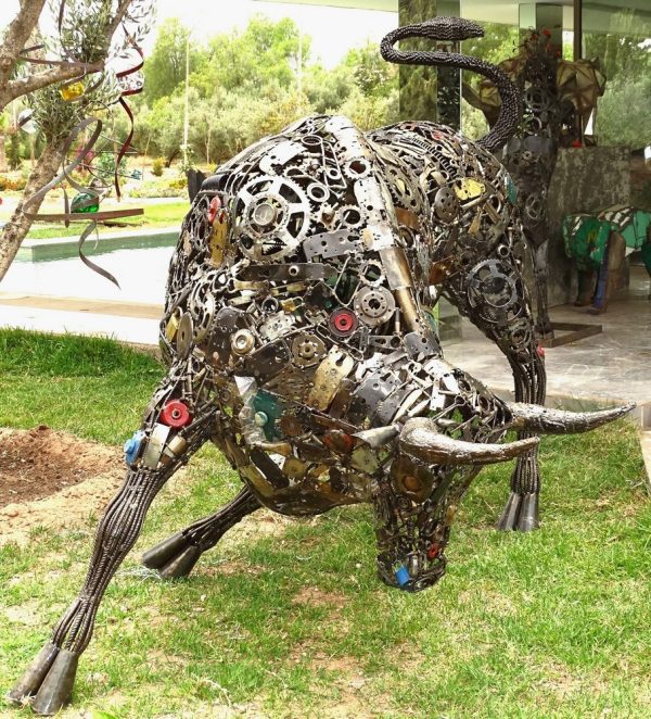 Metal art sculpture