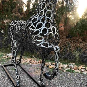 metal horse statue